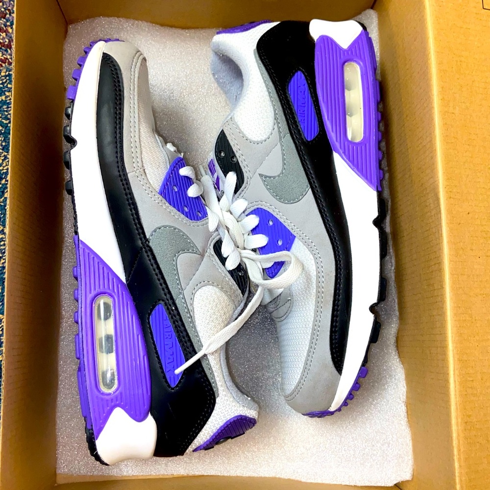 hyper grape NIKE AIR MAX 90’s amazing condition!! wmns US size 9 UK size 6.5